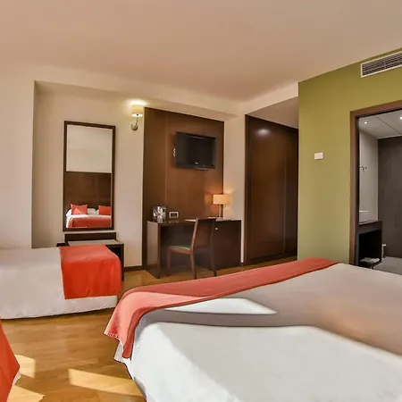 Hospedium Valles De Gredos Golf 4*