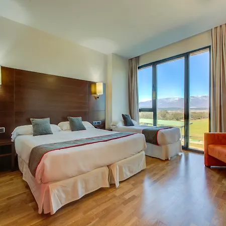 Hospedium Valles De Gredos Golf فندق