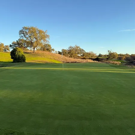 Hospedium Valles De Gredos Golf Hotel