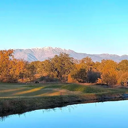 Hospedium Valles De Gredos Golf ホテル