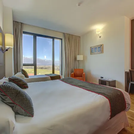 Hospedium Valles De Gredos Golf Hotel