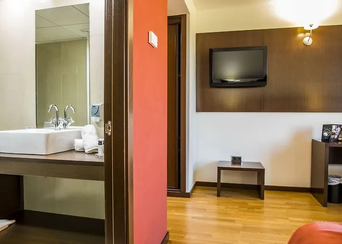 Hospedium Valles De Gredos Golf 4*