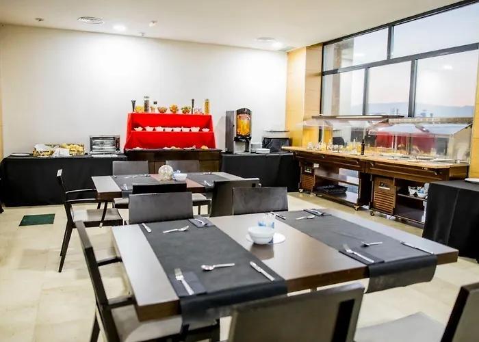 Hospedium Valles De Gredos Golf 4*