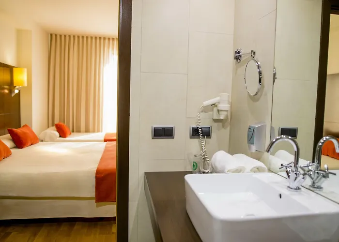 Hospedium Valles De Gredos Golf