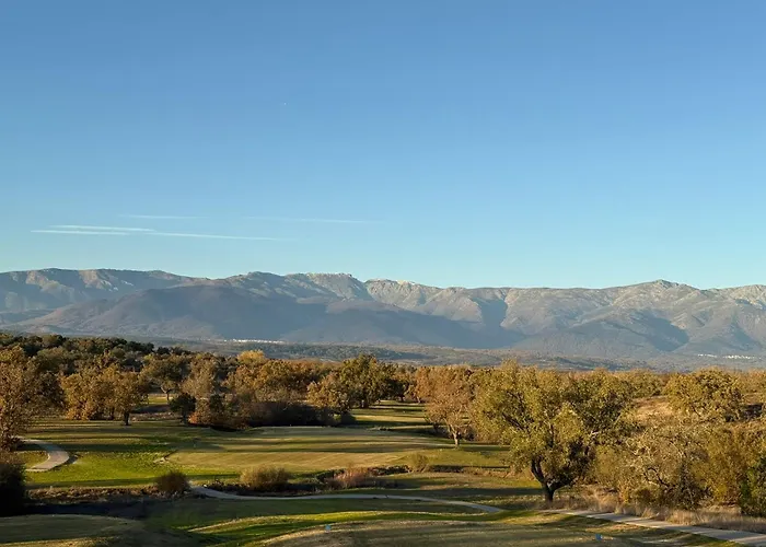 Hospedium Valles De Gredos Golf Отель 4*