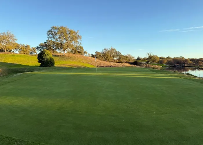 Hospedium Valles De Gredos Golf Hotel