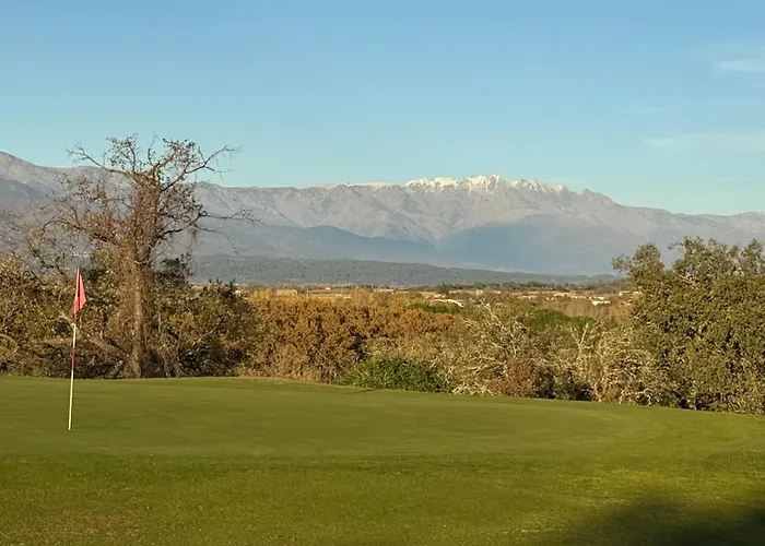 Отель Hospedium Valles De Gredos Golf Талаюэла